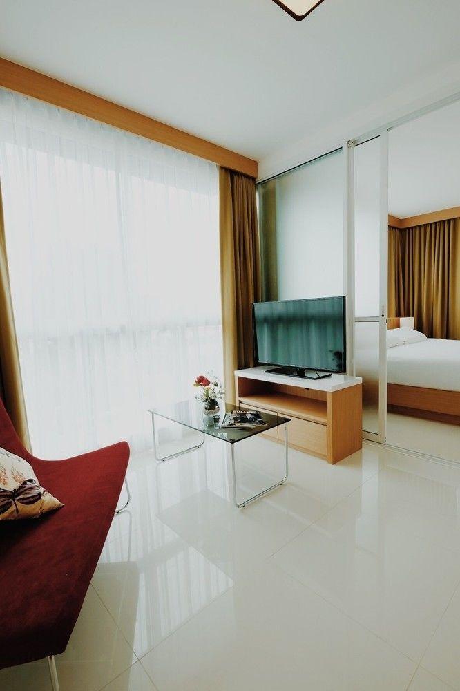 Modern Thai Apartment *