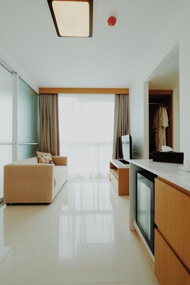 Modern Thai Apartment